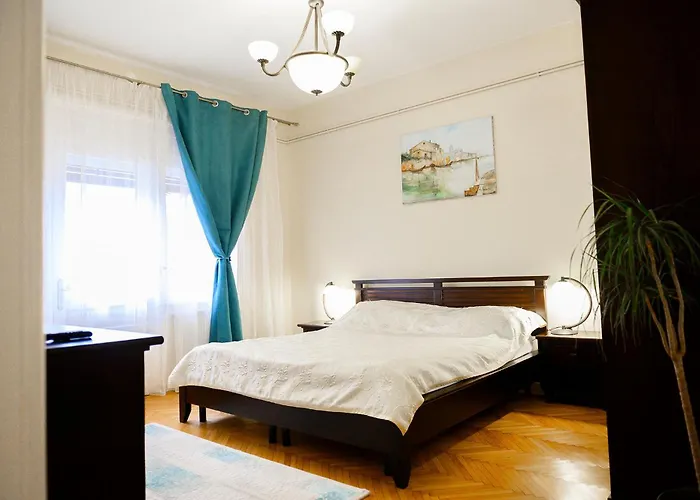 Art Deco Apartment